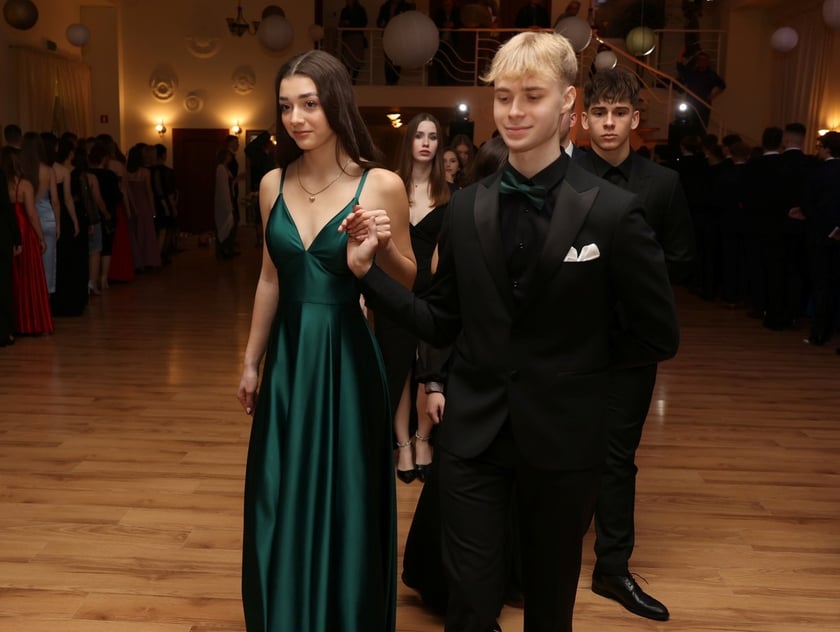 Studniówka Elektronicznych Zakładów Naukowych we Wrocławiu