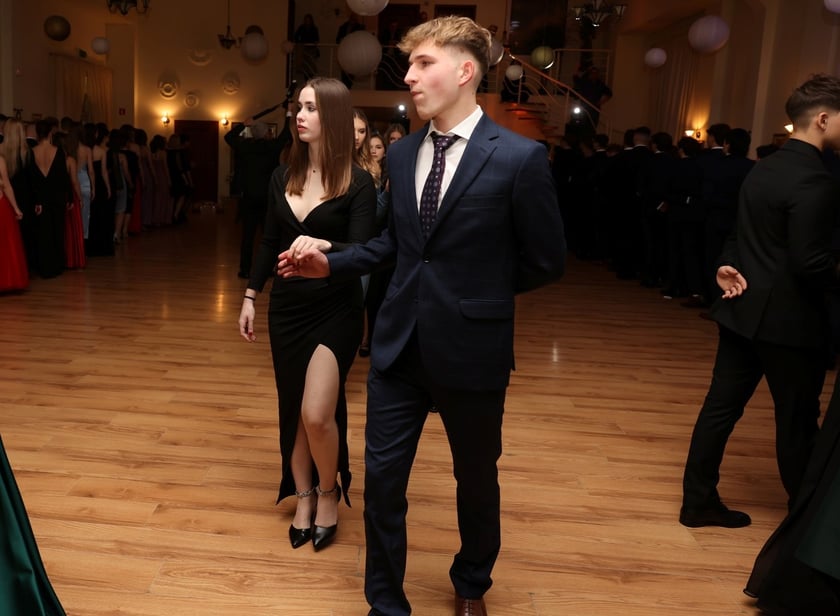 Studniówka Elektronicznych Zakładów Naukowych we Wrocławiu