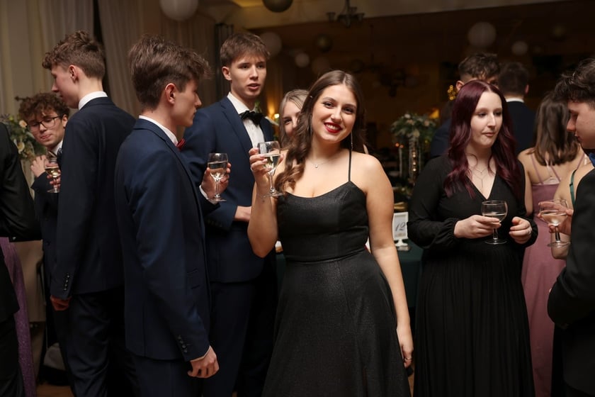 Studniówka Elektronicznych Zakładów Naukowych we Wrocławiu