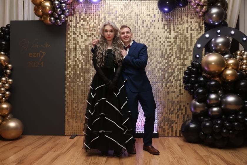 Studniówka Elektronicznych Zakładów Naukowych we Wrocławiu