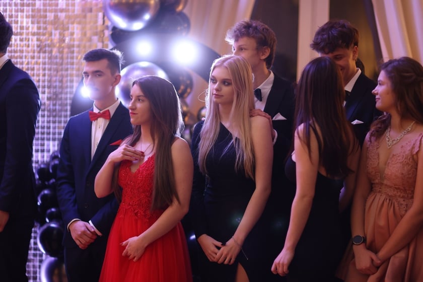 Studniówka Elektronicznych Zakładów Naukowych we Wrocławiu