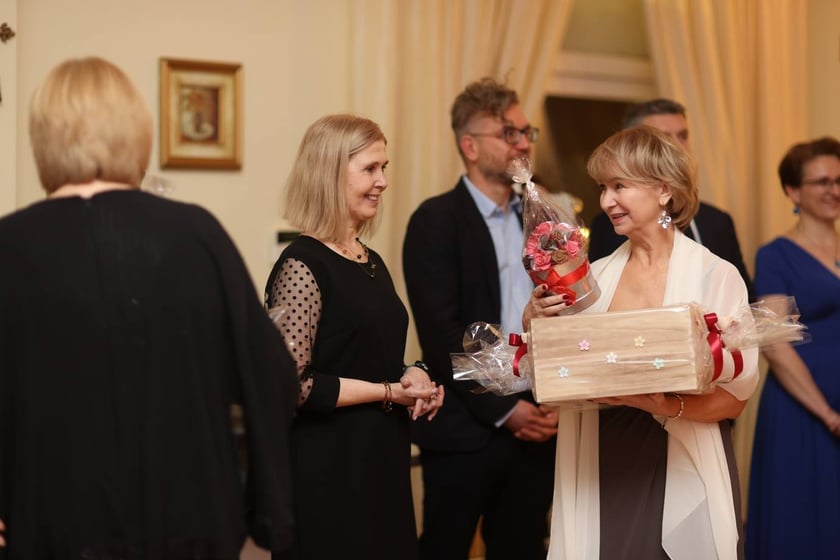 Studniówka Elektronicznych Zakładów Naukowych we Wrocławiu