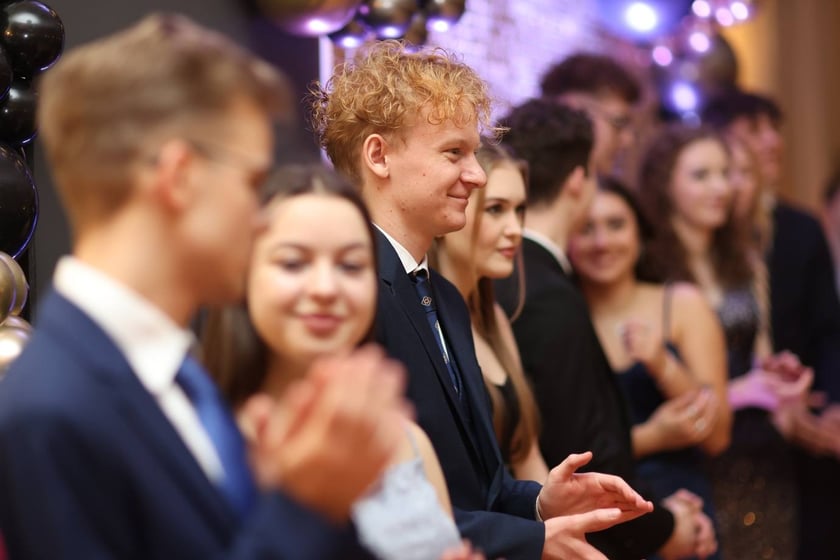 Studniówka Elektronicznych Zakładów Naukowych we Wrocławiu