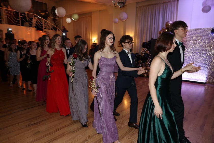 Studniówka Elektronicznych Zakładów Naukowych we Wrocławiu