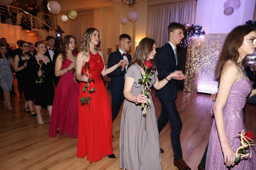 Studniówka Elektronicznych Zakładów Naukowych we Wrocławiu