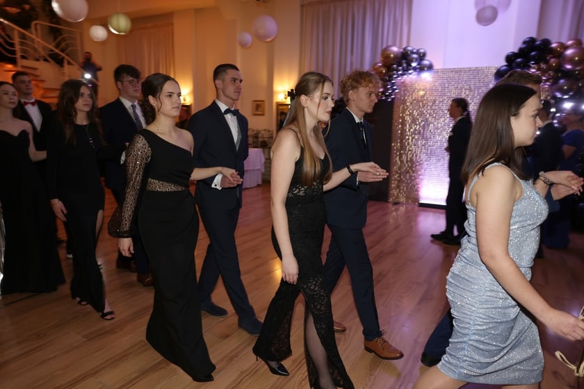 Studniówka Elektronicznych Zakładów Naukowych we Wrocławiu