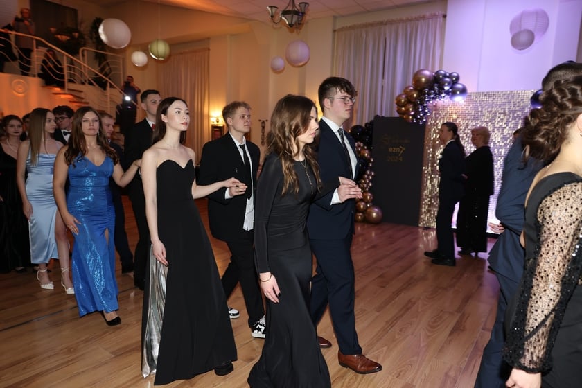 Studniówka Elektronicznych Zakładów Naukowych we Wrocławiu