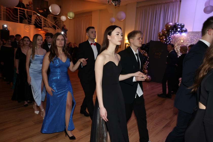 Studniówka Elektronicznych Zakładów Naukowych we Wrocławiu