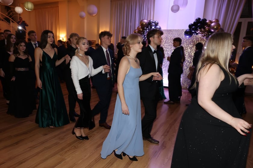 Studniówka Elektronicznych Zakładów Naukowych we Wrocławiu