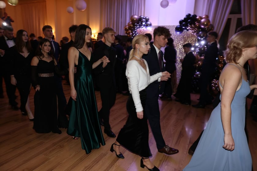 Studniówka Elektronicznych Zakładów Naukowych we Wrocławiu