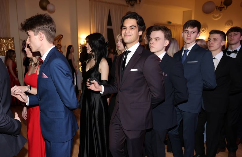 Studniówka Elektronicznych Zakładów Naukowych we Wrocławiu