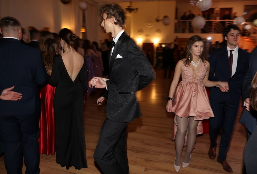 Studniówka Elektronicznych Zakładów Naukowych we Wrocławiu