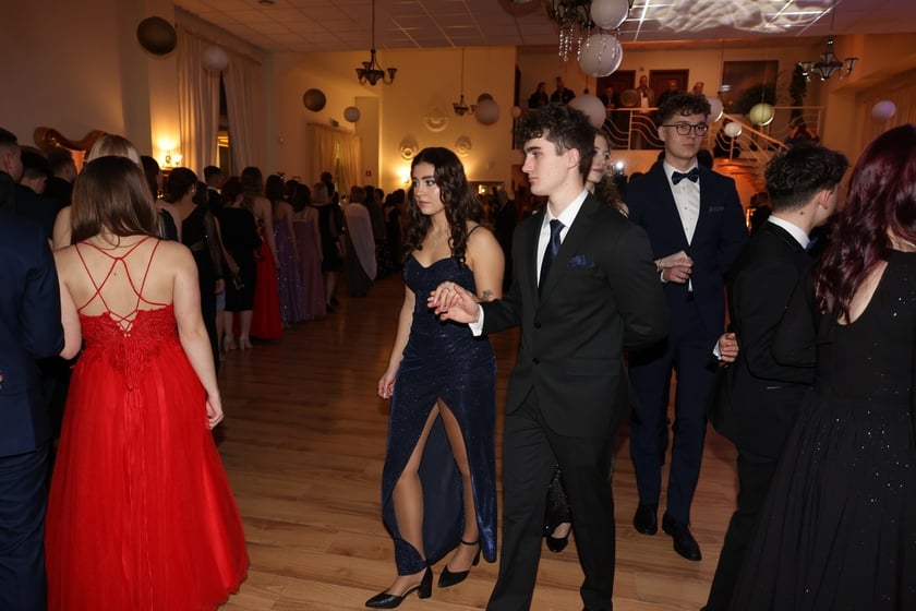 Studniówka Elektronicznych Zakładów Naukowych we Wrocławiu