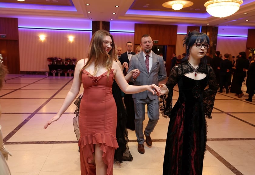 Studniówka IV LO we Wrocławiu