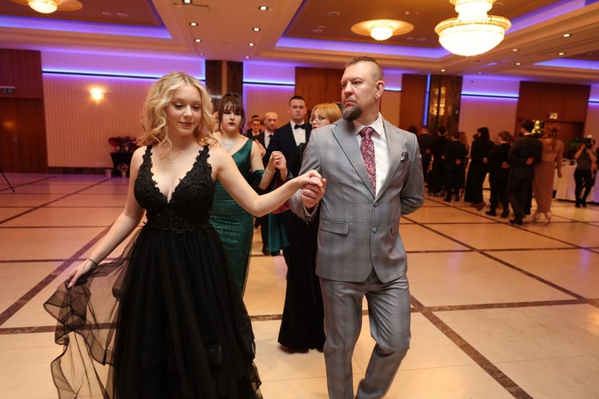 Studniówka IV LO we Wrocławiu
