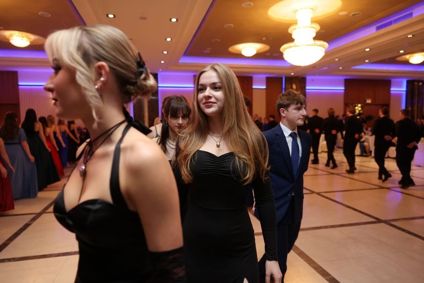 Studniówka IV LO we Wrocławiu
