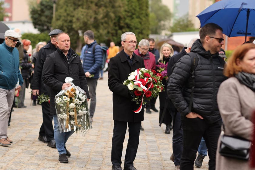 Pogrzeb Wiesławy Różewicz na cmentarzu Grabiszyńskim, 19 kwietnia 2024 roku