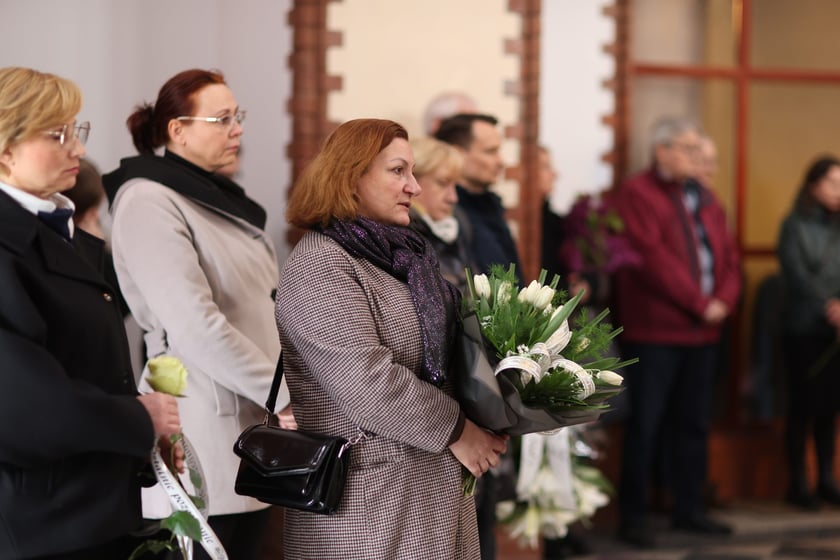 Pogrzeb Wiesławy Różewicz na cmentarzu Grabiszyńskim, 19 kwietnia 2024 roku