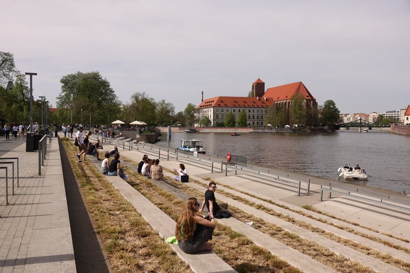 Sezon żeglugowy na Odrze. Statki, łodzie i kajaki na Odrze we Wrocławiu