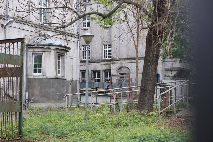 Budynki poszpitalne przy Traugutta w 2024 roku