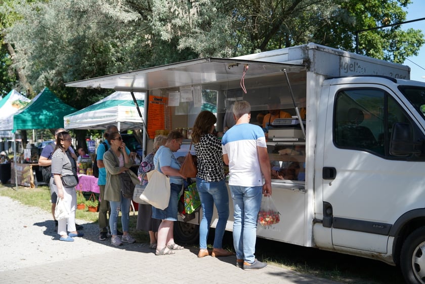 Targ Rolny na Zwycięskiej zaprasza. Smakołyki i pyszności