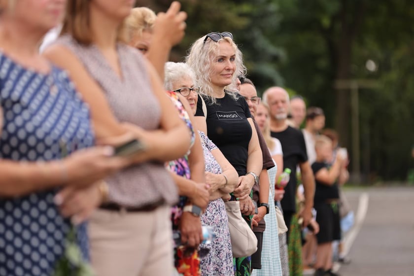 Przysięga w Akademii Wojsk Lądowych we Wrocławiu. Przysięgali uczestnicy kursu przeszkolenia kadr rezerwy: kapelani oraz psycholodzy