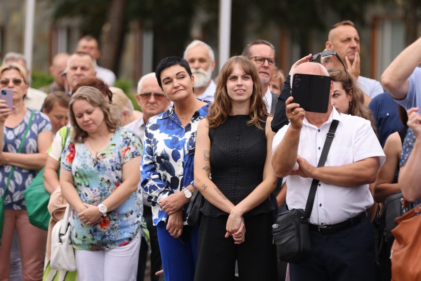 Przysięga w Akademii Wojsk Lądowych we Wrocławiu. Przysięgali uczestnicy kursu przeszkolenia kadr rezerwy: kapelani oraz psycholodzy