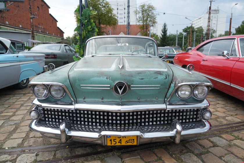 Kustom Konwent w Czasoprzestrzeni