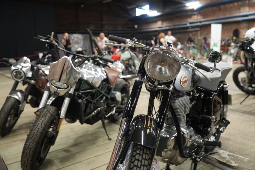 Kustom Konwent w Czasoprzestrzeni