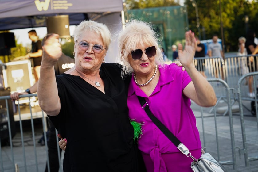 Wrocławska Potańcówka w rytmie disco na placu Wolności we Wrocławiu