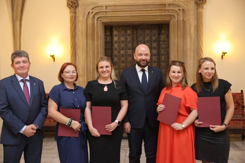 Nauczycielami mianowanymi zostało w sumie 273 nauczycielek i nauczycieli