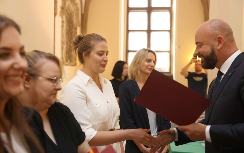 Nauczycielami mianowanymi zostało w sumie 273 nauczycielek i nauczycieli