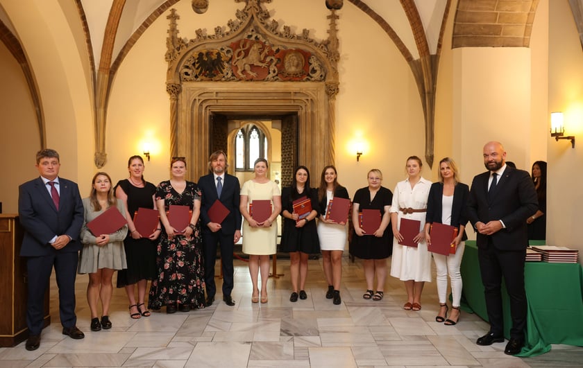 Nauczycielami mianowanymi zostało w sumie 273 nauczycielek i nauczycieli