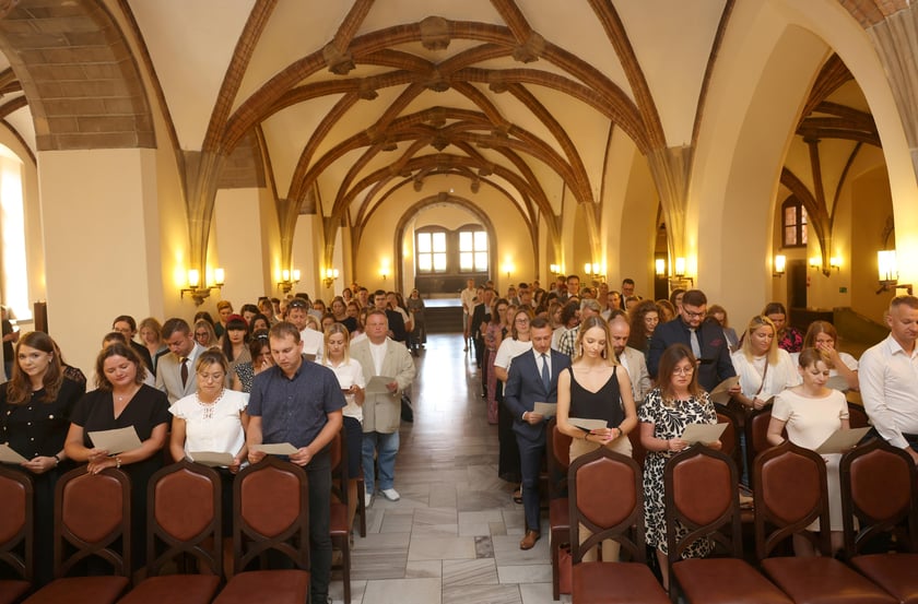 Nauczycielami mianowanymi zostało w sumie 273 nauczycielek i nauczycieli