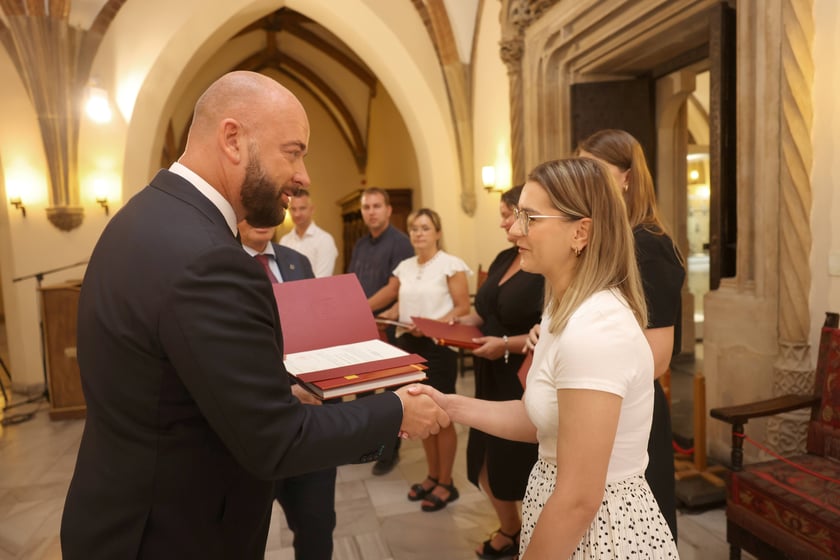 Nauczycielami mianowanymi zostało w sumie 273 nauczycielek i nauczycieli