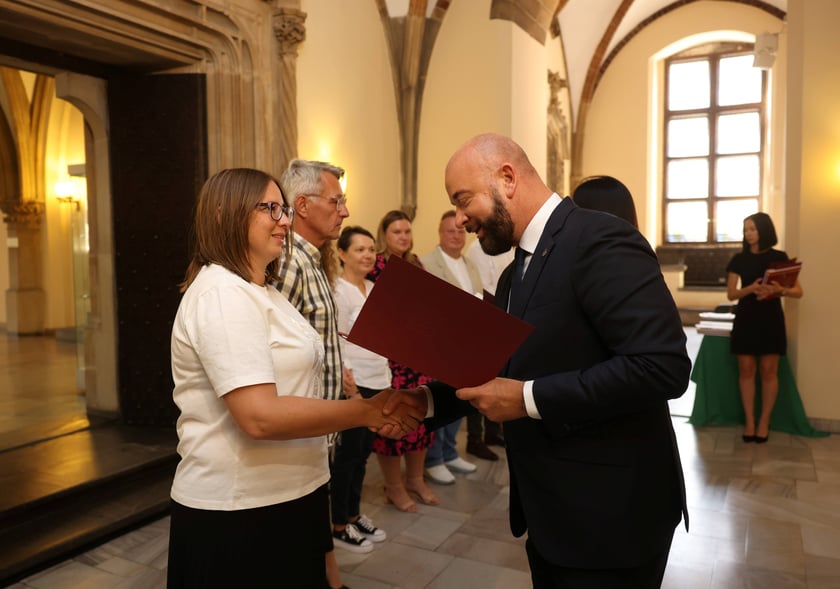 Nauczycielami mianowanymi zostało w sumie 273 nauczycielek i nauczycieli