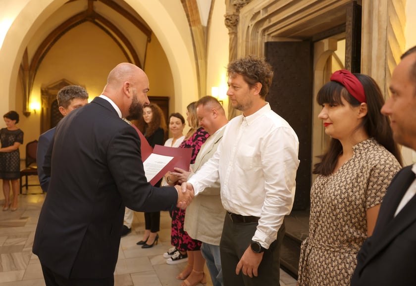 Nauczycielami mianowanymi zostało w sumie 273 nauczycielek i nauczycieli