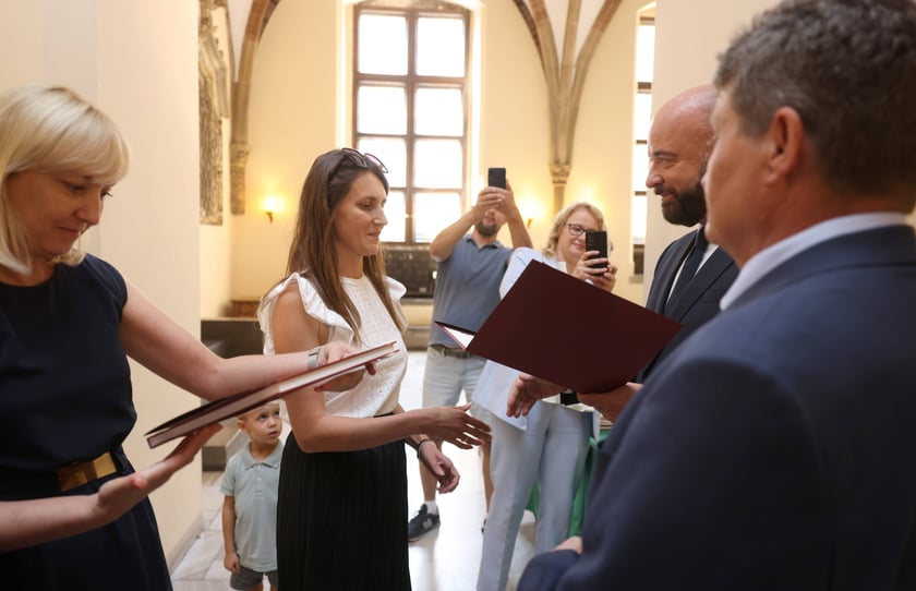 Nauczycielami mianowanymi zostało w sumie 273 nauczycielek i nauczycieli