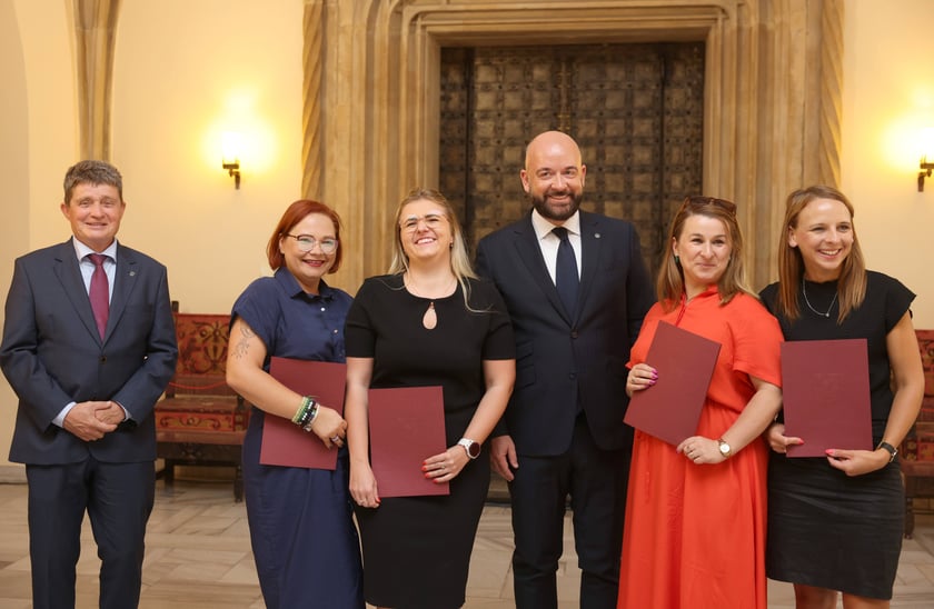 Nauczycielami mianowanymi zostało w sumie 273 nauczycielek i nauczycieli