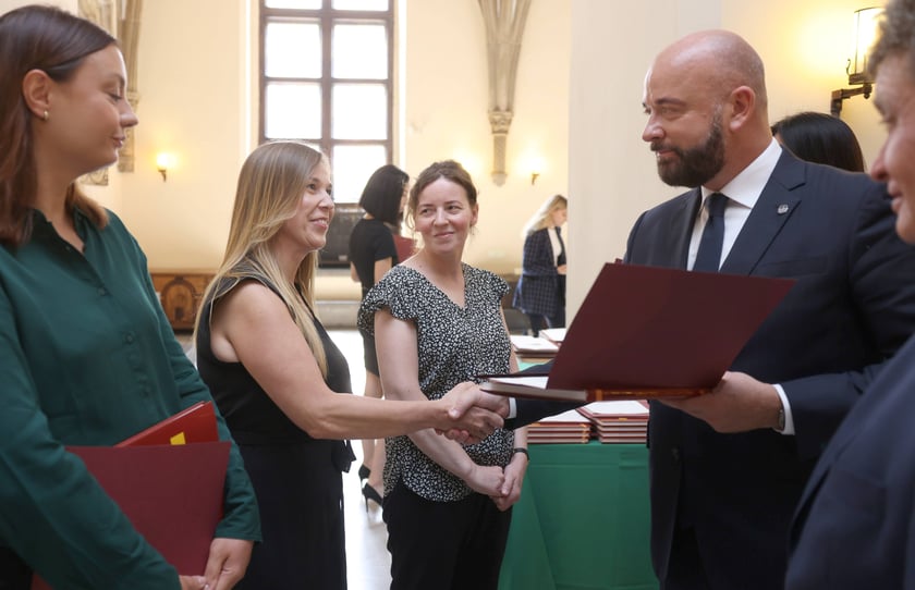 Nauczycielami mianowanymi zostało w sumie 273 nauczycielek i nauczycieli