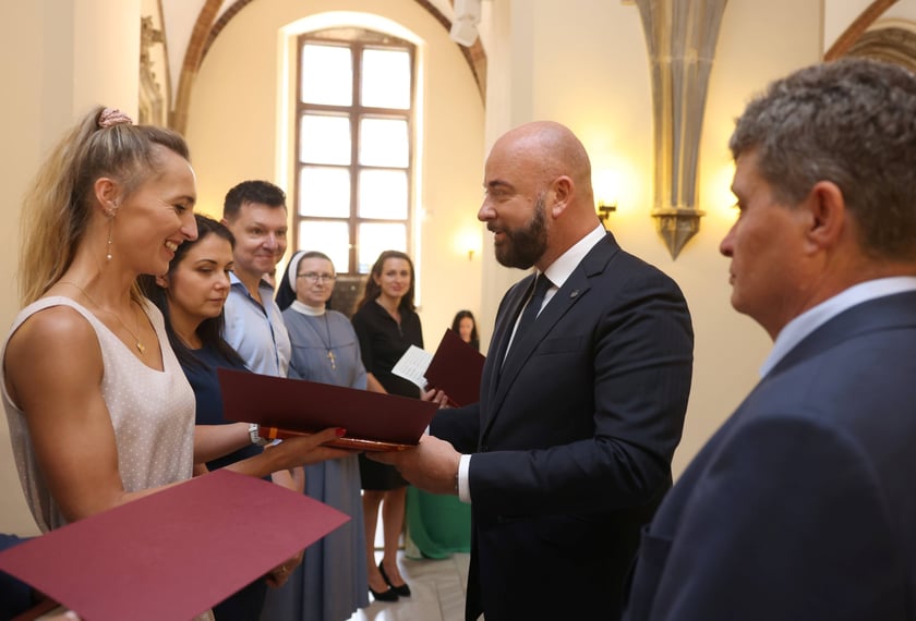 Nauczycielami mianowanymi zostało w sumie 273 nauczycielek i nauczycieli