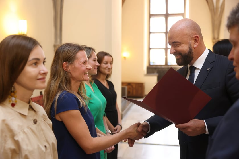 Nauczycielami mianowanymi zostało w sumie 273 nauczycielek i nauczycieli