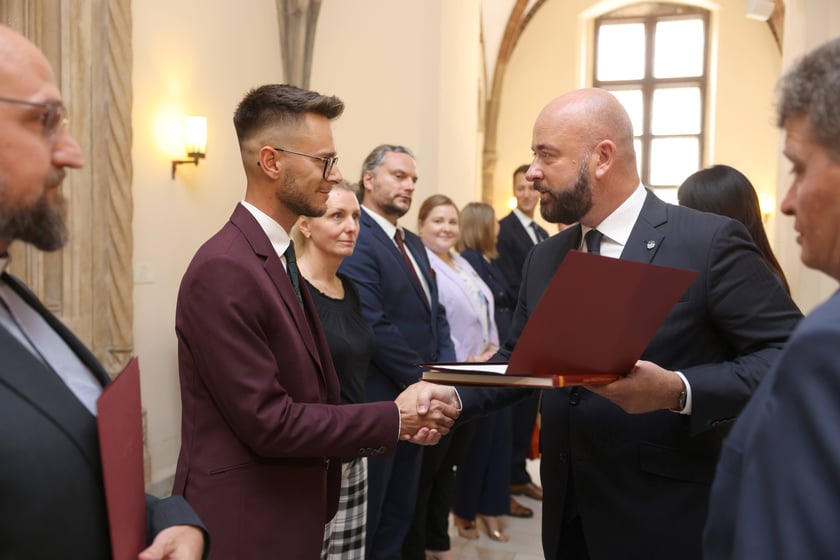 Nauczycielami mianowanymi zostało w sumie 273 nauczycielek i nauczycieli