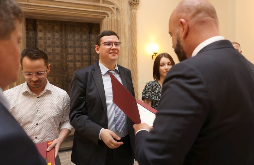 Nauczycielami mianowanymi zostało w sumie 273 nauczycielek i nauczycieli