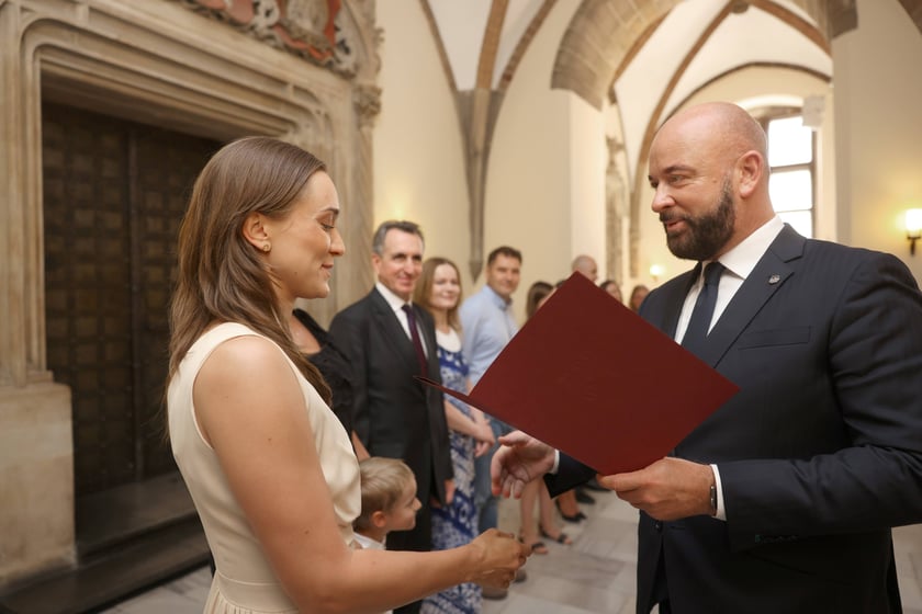 Nauczycielami mianowanymi zostało w sumie 273 nauczycielek i nauczycieli