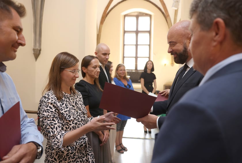Nauczycielami mianowanymi zostało w sumie 273 nauczycielek i nauczycieli