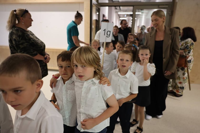 Inauguracja roku szkolnego 2024/2025 w ZSP nr 26 przy ul. Cynamonowej we Wrocławiu
