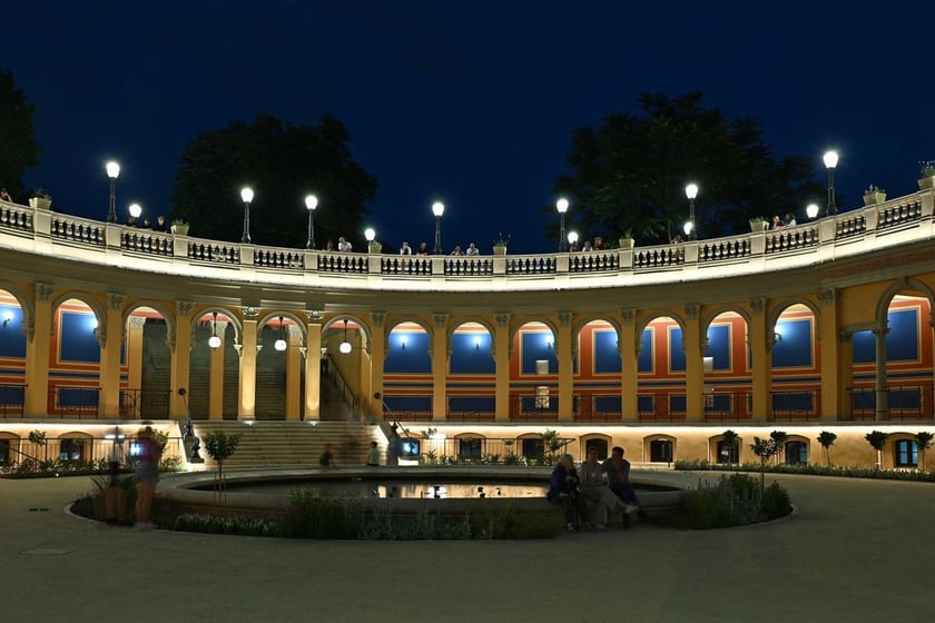 Loggia nocą
