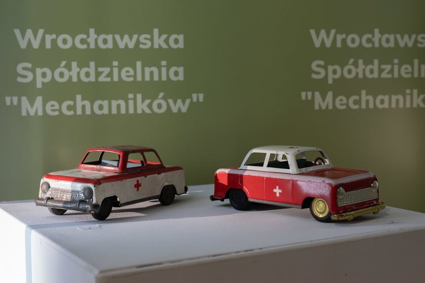 Eksponat z wystawy Bawią, uczą, wychowują &ndash; zabawki z Dolnego Śląska w czasach PRL-u w Miejskim Muzeum Zabawet w Karpaczu