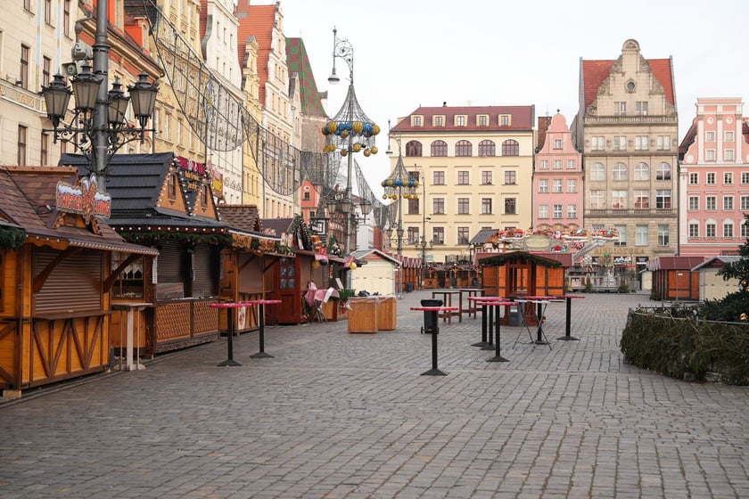 Wrocław w noworoczny poranek wyglądał tak, jakby tu nikt nie mieszkał...